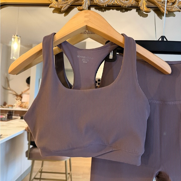 Beyond Yoga Impulse Ribbed Legging and Bra Set M Woodlawn - NWOT - Picture 3 of 9